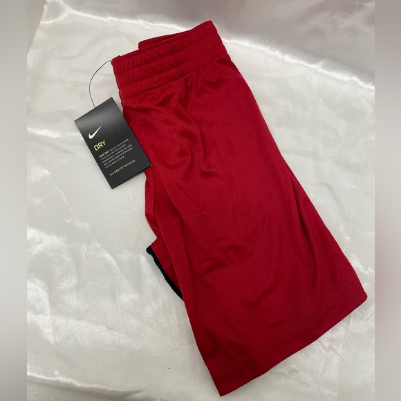 NWT Nike Boys Trophy Training Short Size S - Picture 5 of 6